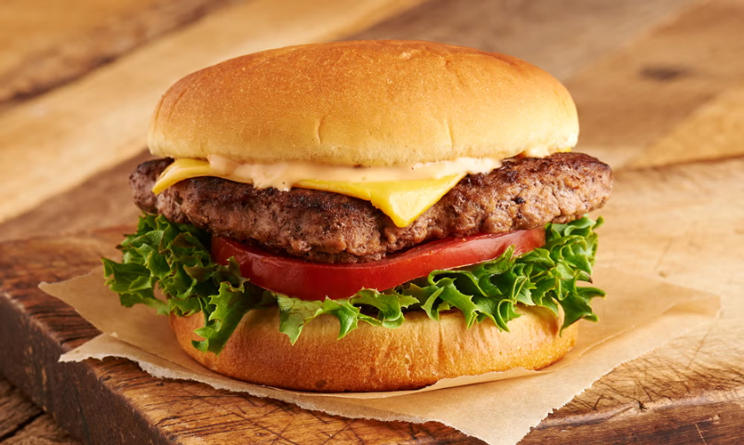 A picture of a cheeseburger