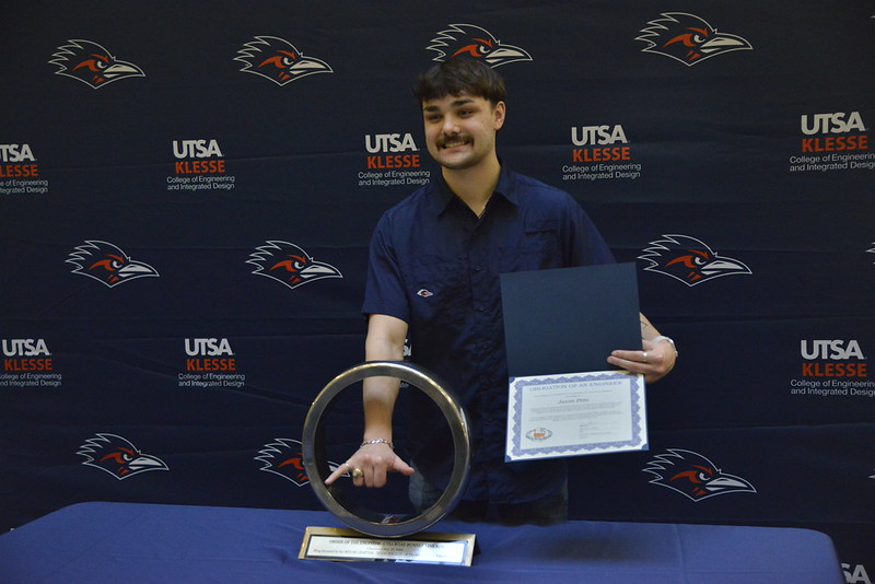Student at the Order of the Engineer Ring Ceremony