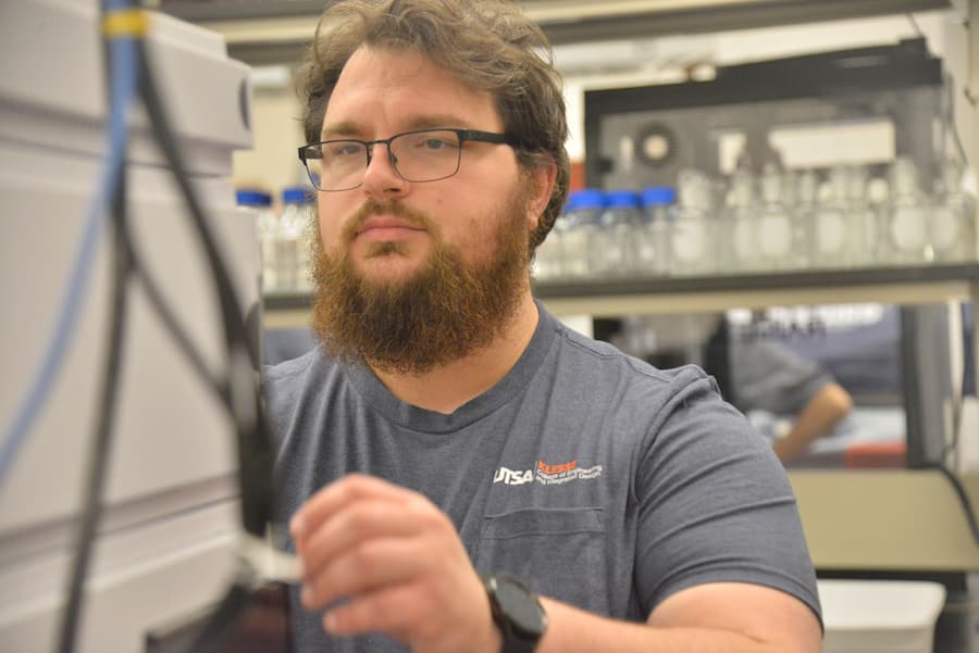 Student Researcher in the Lab