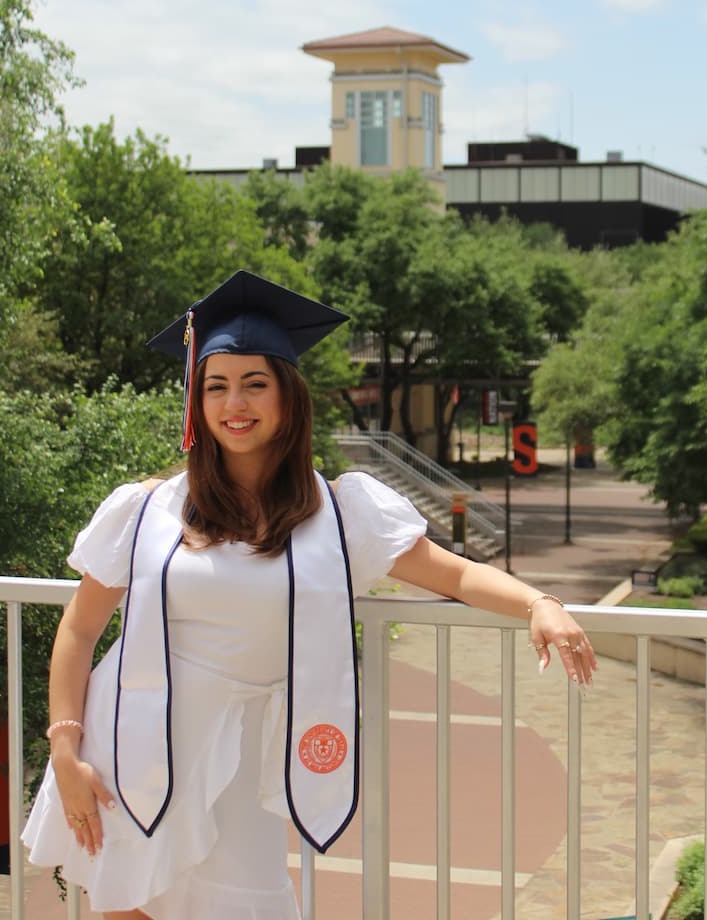 Kaylee's Cap and Gown Photo