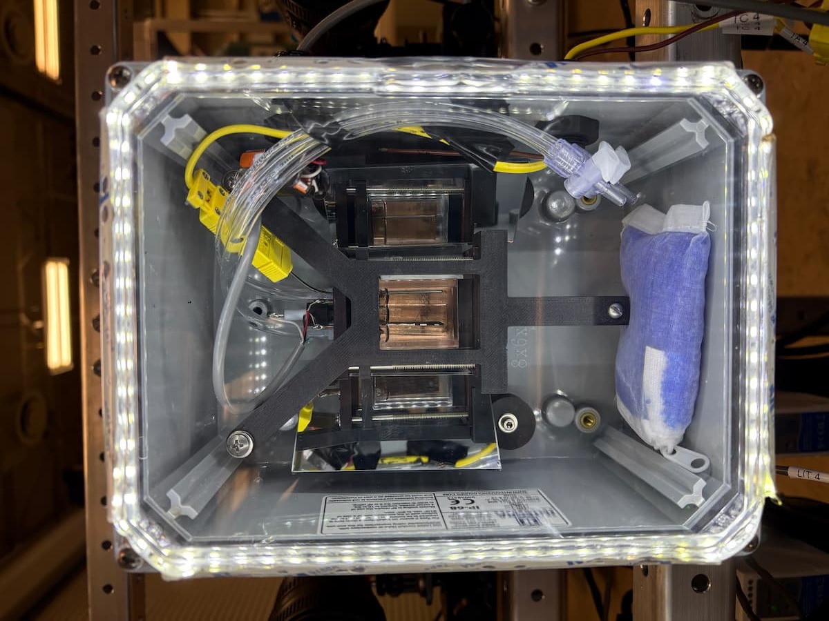 UT San Antonio and Southwest Research Institute designed this low temperature test rig for an electrolysis-based astronaut support system for Mars missions. This system has received an award from NASA for testing it aboard a parbolic flight simulating the gravity on Mars. 